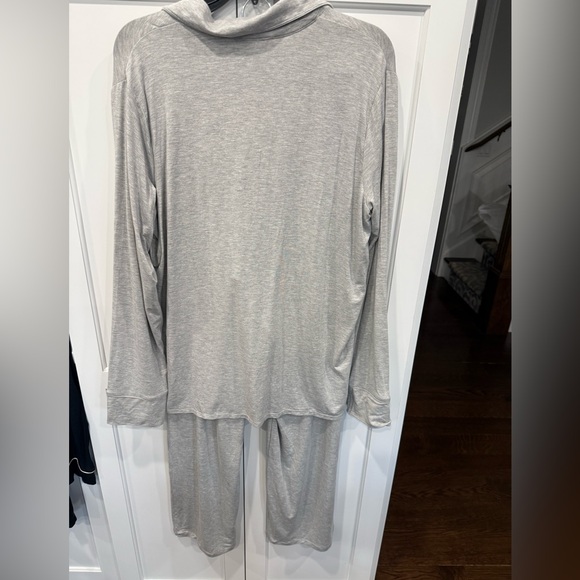 Skims NEW Size Small Sleep Long PJ Set - Picture 5 of 10